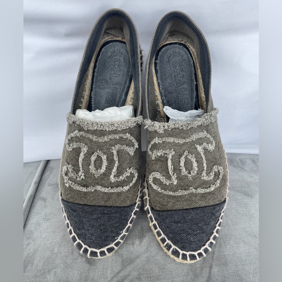 Chanel Cloth Two Tone Espadrilles - Picture 2 of 9